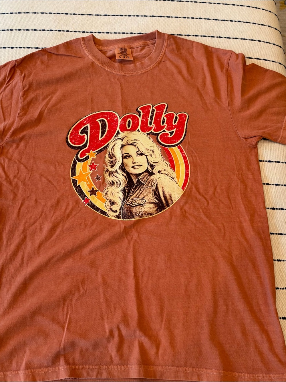 Comfort Colors Rust Graphic 'Dolly' Short Sleeve Tee